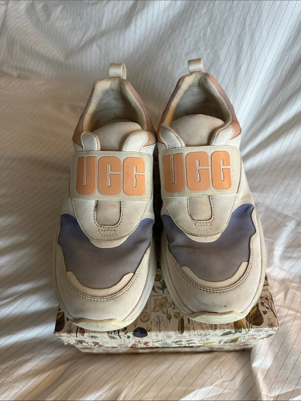 UGG - Women’s LA Flex Sneakers in Scallop Gradient - 8
